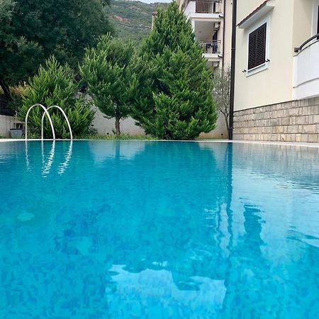 Lastochka.Mne Apartments Baošići 外观 照片