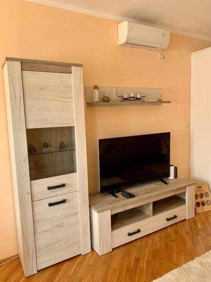 Lastochka.Mne Apartments Baošići 外观 照片