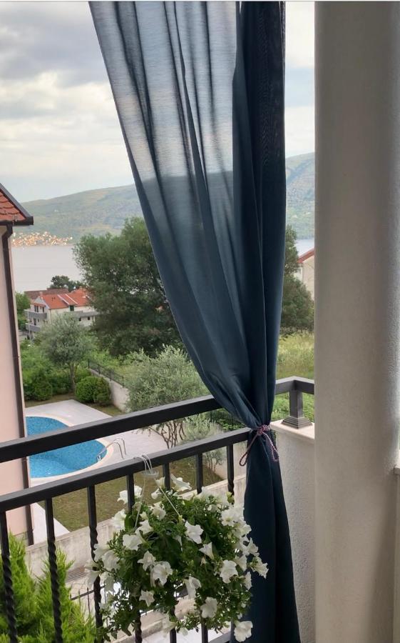 Lastochka.Mne Apartments Baošići 外观 照片