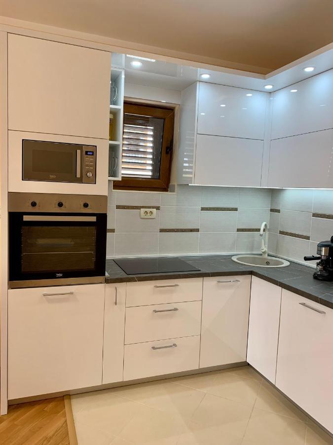 Lastochka.Mne Apartments Baošići 外观 照片