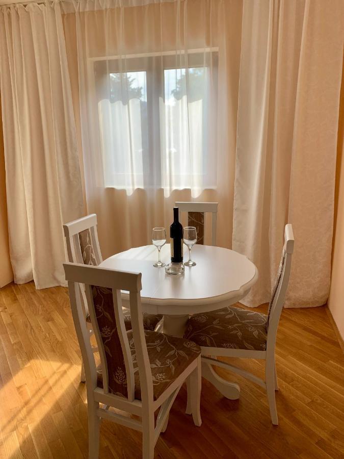 Lastochka.Mne Apartments Baošići 外观 照片